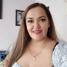 se vende LOTE numero 5 en coto Galvez, a dos cuadra de avenida  circunvalación, por la casona, en jiquilpan Michoacán, mide 7 m de frente x  19.24 son 134.69 m2 de superficie,