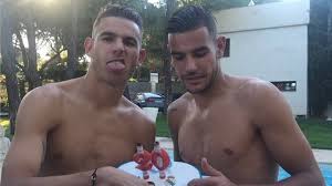 The absence of the second top scorer in the history of the blues would almost obscure the presence of newcomers. Bruderschaft Wie Lucas Und Theo Hernandez Trotz Widerstande Zu Besten Verteidigern Europas Wurden