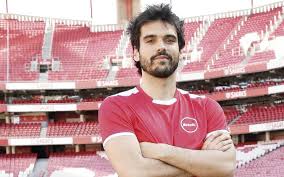 Vítor silva costa é um ator português (porto, 5 de maio de 1992).estudou em e.b.1 guetim. Vitor Silva Costa Desmente Separacao De Carolina Torres Vip Pt