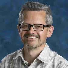 Peter Main's Instagram, Twitter & Facebook