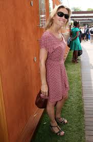 Journaliste, présentatrice du 20h de france 2. Anne Sophie Lapix S Feet Wikifeet