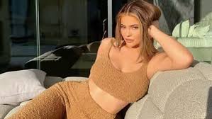 Madison, acknowledged kylie as one of the handful of singers recognised around the world by her. Kylie Jenner S Best Tiktok Videos So Far Mamaslatinas Com