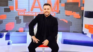 Ángel de brito viajó a miami para vacunarse contra el covid pero, al hisoparse para retornar a argentina, se enteró que se contagió de coronavirus por lo en miami también estaba mariana brey, su compañera de lam, quien viajó a vacunarse como él. Angel De Brito Tiro Una Bomba Al Aire Quien Podria Remplazar A Lourdes Sanchez