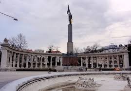 It is actually more like a small, open travelling south, the street, schwarzenbergstraße, becomes schwarzenbergplatz after passing. Sowjetisches Heldendenkmal Am Schwarzenbergplatz Innere Stadt