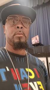 Reggie Charleston's Instagram, Twitter & Facebook