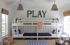 Tempat tidur susun tempat tidur twin terbuat dari kayu jati solid untuk konstruksi yang kokoh. 40 Desain Kamar Tidur Tingkat Minimalis