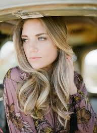 28 Cold Weather Engagement Photos That Will Warm Your Heart