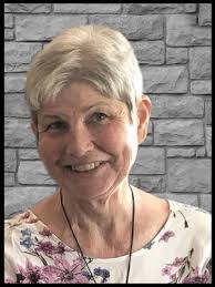 Terri Watters's Instagram, Twitter & Facebook