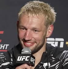 Reinier de Ridder wants to test his wrestling against Khamzat Chimaev