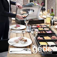 gourmet express zo vanuit de toonbank op de tafel heel praktisch voor bij het gourmetten deze artikelen zijn hier te bestellen http ow ly uggj tafel vlees