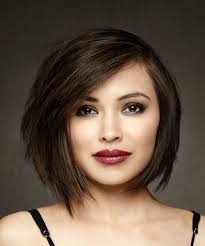 Side fringe hairstyles are back, whether your hair is long and layered or a short bob. Short Straight Brunette Bob Haircut With Side Swept Bangs Short Straight Bob Hairstyles Straight Bob Hairstyles Medium Bob Hairstyles