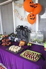 Kids Halloween Party Ideas Honeybear Lane Halloween Party Kids Backyard Halloween Party Halloween Kids