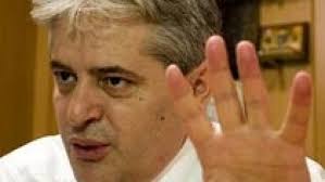 Raporti i Martyt barazon viktimat me përdhunuesit serbë