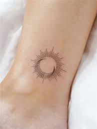 50 Simple And Small Tattoo Ideas For Women 2021 Discreet Tattoos Small Tattoos Tattoos