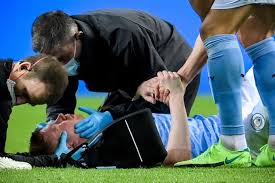 De quoi inquiéter alors que le quart de finale face à l'italie se profile vendredi prochain. Sportdokter Goossens Geeft Extra Uitleg Bij Blessures De Bruyne Koppen Wordt Een Probleem Maar Binnen Een Week Kan Hij Weer Trainen Hoofdblessure Voor Kevin De Bruyne Hln Be