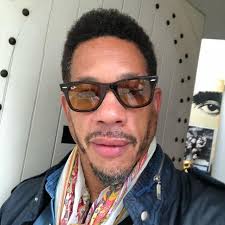 Joey starr, sniper, ogb, moda, soundkail, iron sy, princess anies. Sunglasses Ray Ban Wayfarer Joey Starr On His Account Instagram Spotern