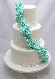 Elegant Garland Of Ruffles A Cake Decorating Video Tutorial Wedding Cake Videos Cake Decorating Cake Decorating Videos