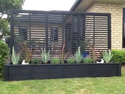44 Magical Planters For Summer Front Yard Landscaping Backyard Privacy Screen Outdoor Outdoor Privacy