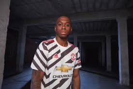 The manchester united home, away and third jerseys along with the training kits are available to order now. Man Utd Release New Third Kit Inspired By Manchester S Stripes