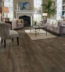 These Mannington Laminate Floors Offer A Reclaimed Old World Feel Available In 55 Different Oak Laminate Flooring House Flooring Mannington Laminate Flooring