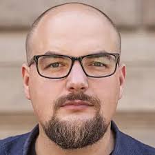 Kommunikasjonssjefen i Trondheim kommune inspireres av enkelt språk. Og  begynner å bli rimelig lei av pandemien