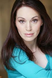 Lynnette Turner's Instagram, Twitter & Facebook