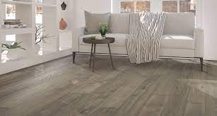Anchor Grey Oak Laminate Floor Natural Wood Look 12mm Thick 1 Strip Plank Laminate Flooring Lifeti Flooring Laminate Flooring Colors Oak Laminate Flooring