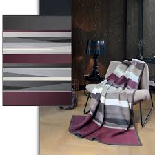 Decke wohndecke kuscheldecke sofadecke 160x200 microfaser grün lila rot blau grau schwarz mit dieser weichen decke kuschelt man sich wohlig und warm in den kalten herbst und wintertagen. Biederlack Wohndecke Irregular 150x200 Kuscheldecke Lila Grau 733610