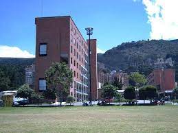 Founded in 1977, the university currently offers 20 undergraduate programs , 2 as well as several specializations , master's degrees and doctorates. Universidad El Bosque Colombia Ecured