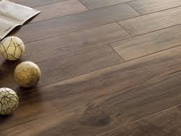 Pavimenti In Gres Porcellanato Effetto Legno Living Ceramica Rondine Piastrelle Effetto Legno Pavimenti In Legno Scuro Pavimenti