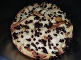 Jika kamu salah satu perempuan yang punya jam kerja cukup tinggi. Resepi Puding Roti Noxxa Ceritera Ibu