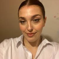 Emma Abreu's Instagram, Twitter & Facebook