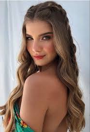 Karen Oquendo's Instagram, Twitter & Facebook