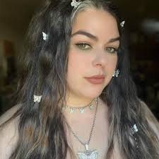 I so want to have a party where everyone shows up as a different Rodger  persona 😂 who would ya'll be?? I think I'd be Abagail lemonparty, or  Genevieve vavance