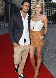 Vor knapp einem jahr gaben sami khedira und topmodel lena gercke ihre trennung bekannt. Neuer Lahm Co Warum Sieht Man Ihre Frauen So Selten Lena Gercke Modestil Lena Gercke Sami Khedira