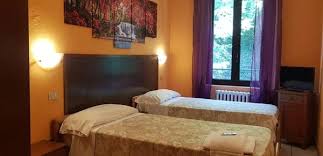 L'hotel ristorante salus è ubicato a soli 50 metri dalla rinomata stazione termale di sant'andrea bagni situata nel comune di medesano, in provincia di parma. Piccadilly 2 Sant Andrea Bagni Emilia Romagna Italy Book Hotel Piccadilly 2