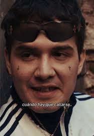 Gana el que calla: Estrategias de éxito