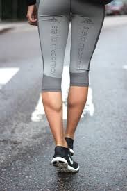 Concept Branding On Legging Tonal Would Love To See Something Like This With Our Besomebody On It Fitness Fashion Cute Gym Outfits Athletic Outfits