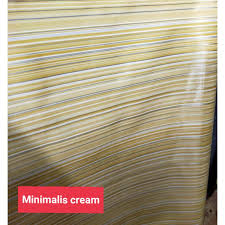 Sedangkan untuk bahan yang dipakai adalah pvc. Karpet Plastik Perlak Lantai Meja Karpet Lantai Vinyl Plastik Lokal Standar Lebar 1 2m Kilap Shopee Indonesia