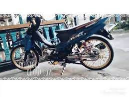 Ini vedeo modifikasi motor vega r new semoga video ini dapat menginspirasi para modifikator khusunya vega r new. Modifikasi Vega R Youtube