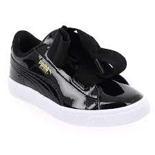 Déambulez avec style grâce aux chaussures pour femme puma sélectionnées par farfetch. Basket Puma Fille 2019