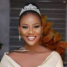 Dear brothers, dedicate a day to your partner every month or year,make it  all about her that very day; I mean cook for her, give her some massage,a  little shopping or a