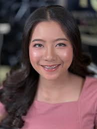 Barlor salon hair and makeup services