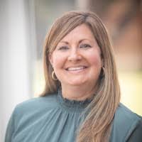 Emily Lada's Instagram, Twitter & Facebook