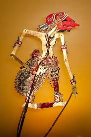Ada beberapa kisah yang berbeda mengenai perjalanannya dari kecil sampai meninggal. 36 Wayang Kulit Solo Ideas Shadow Puppets Solo Java Indonesia