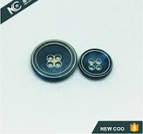 OEM Customized 4 Holes Fashion Garment Resin Urea Button