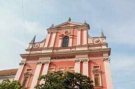 Situated between vienna and venice, at the crossroad of important transport routes. Ljubljana Slovenie Hors Du Temps Blog Voyage Provence Famille