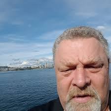 Joe Pringle's Instagram, Twitter & Facebook