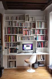Construction D Une Biblio Et D Un Bureau Integre De 2mx2 5m Faite De Caisses De 3 Dimen Design Bibliotheque De La Maison Bureau Bibliotheque Bureau Fait Maison