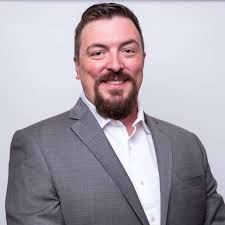 Looking for a Real Estate Financial Advisor?